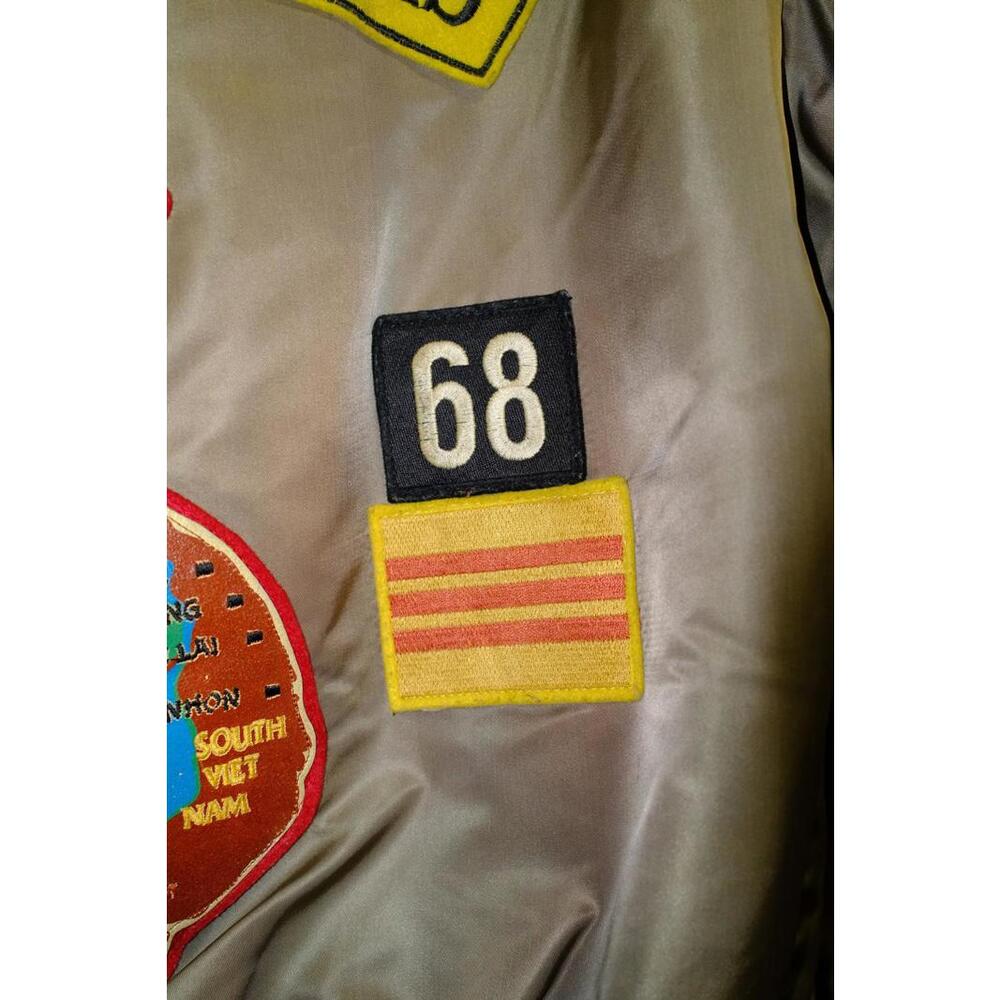 68' Avirex VF-117 Privateers MA-1 Flight Jacket - Picture 8 of 10